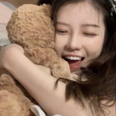 黑夜中的玻璃人偶